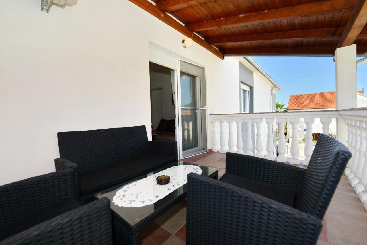 Apartmani L&R Bibinje Exterior photo